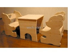 Children table with a bench